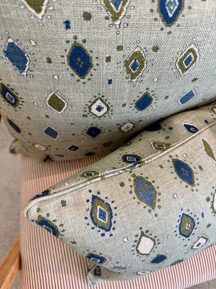 Custom 21" x 21" Pillow in Peter Dunham Oona Print on Linen w/ Self Welt