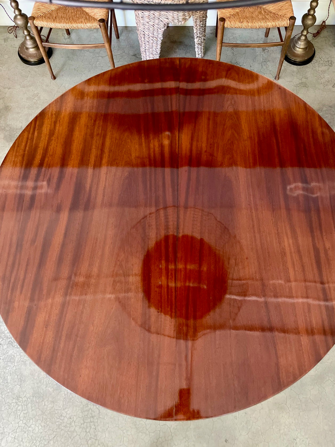 19th C English Regency Mahogany Round Pedestal Table