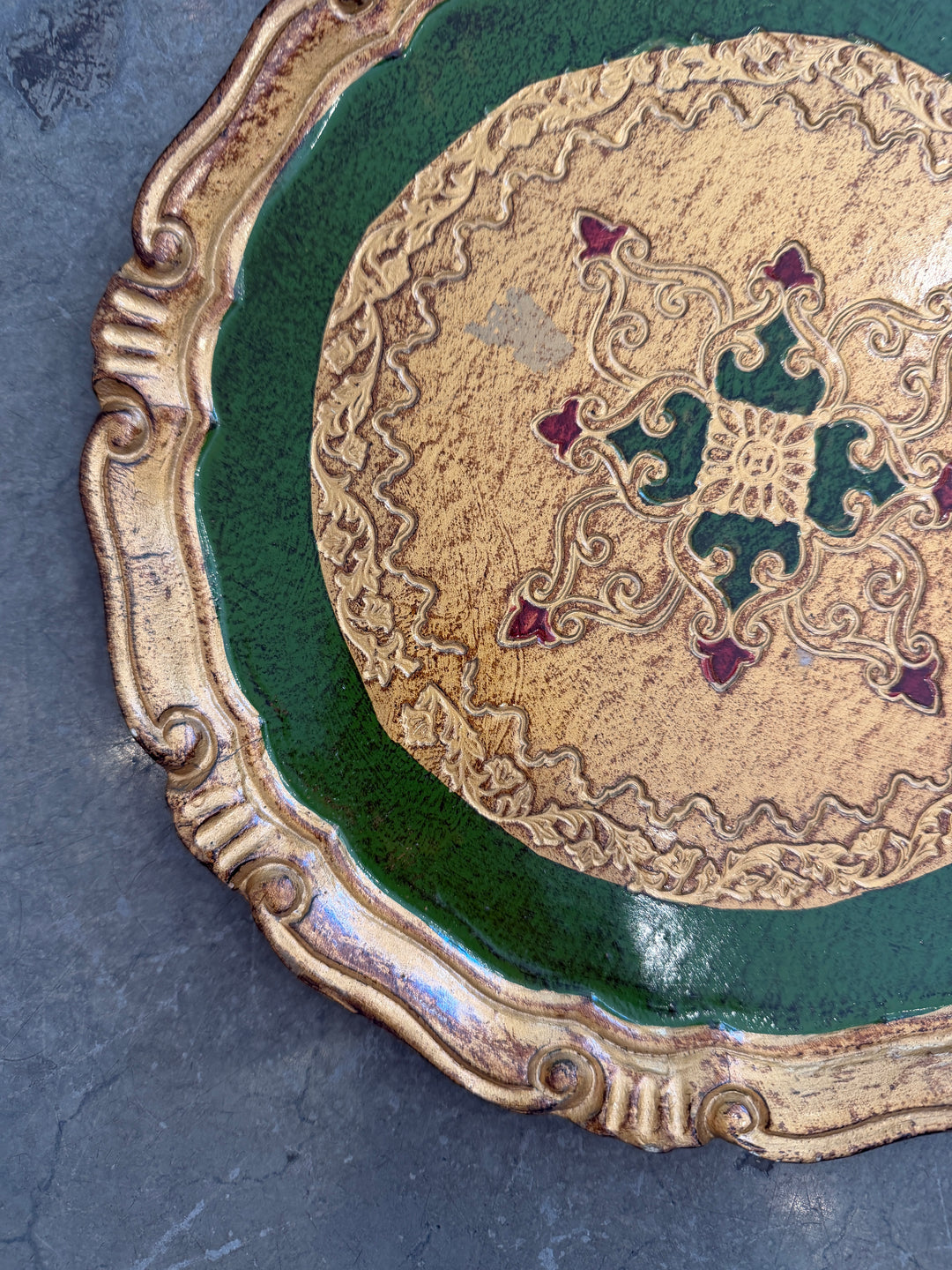 Vintage Italian Florentine Round Hand-Painted Gilt Wood Tray