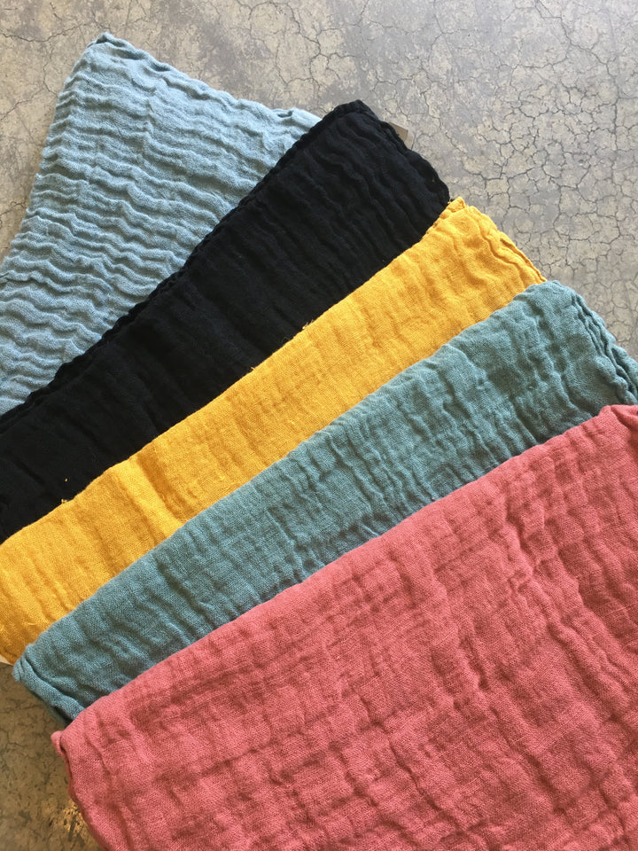 Haomy Victoire Linen Scarf | Noir