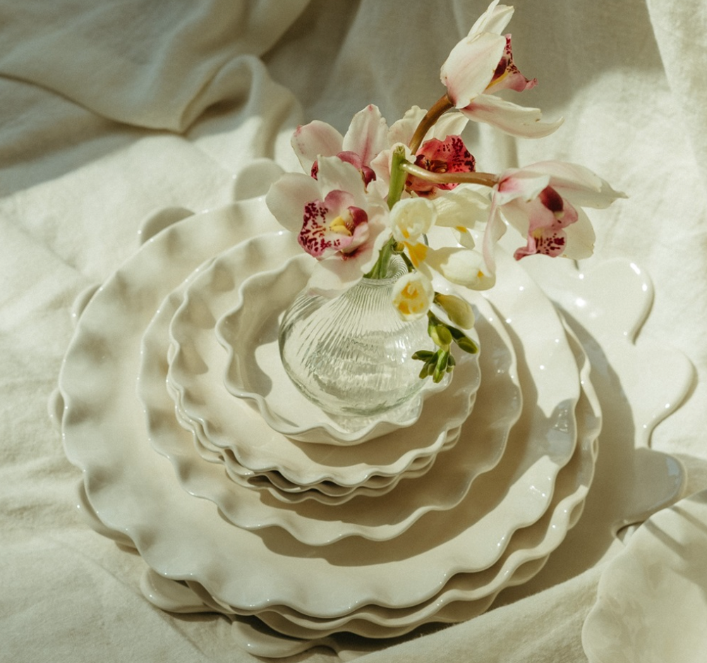 Calypso Scalloped Serving Bowl