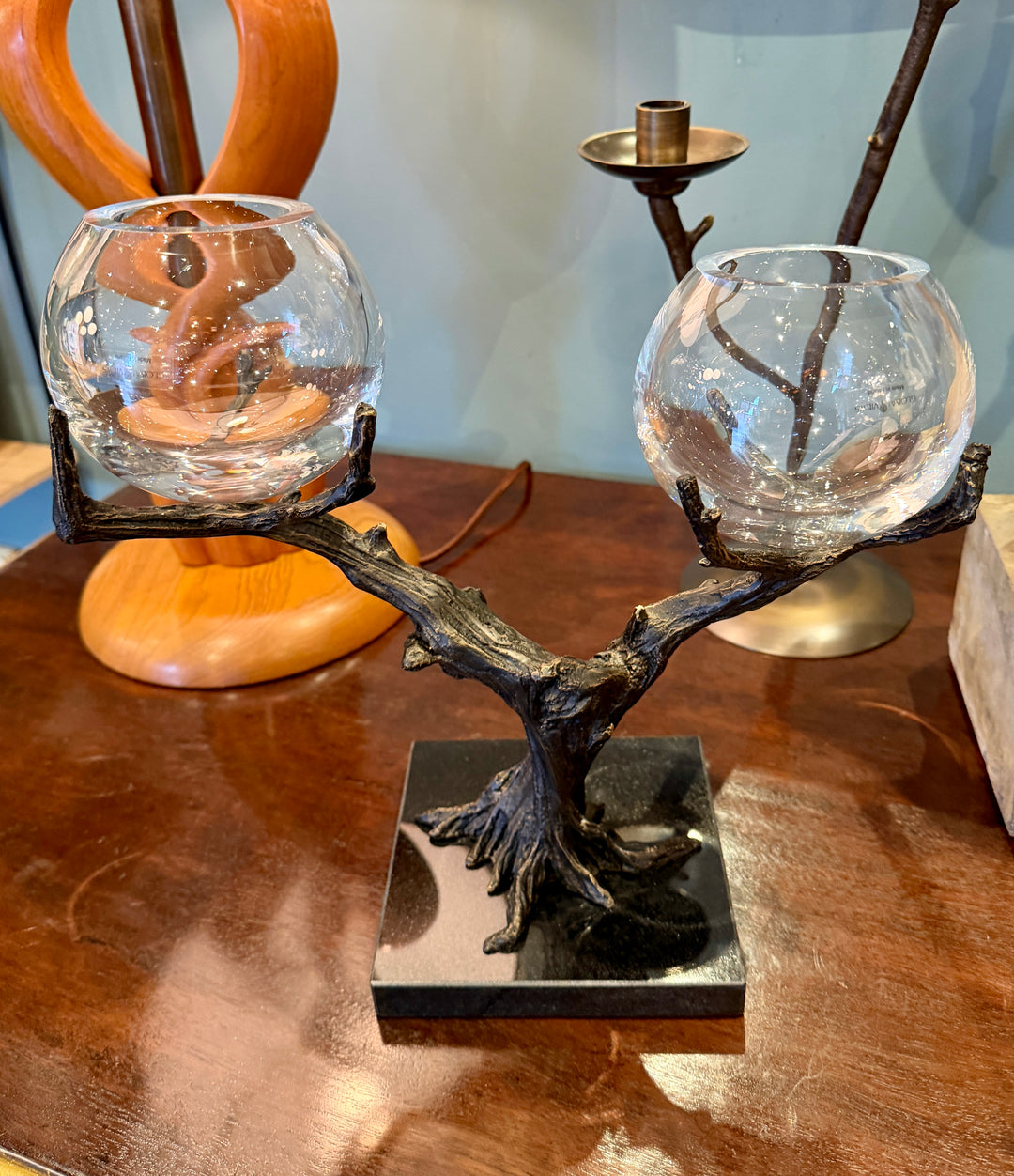 Natural Iron Monterey Vase Holder | 2